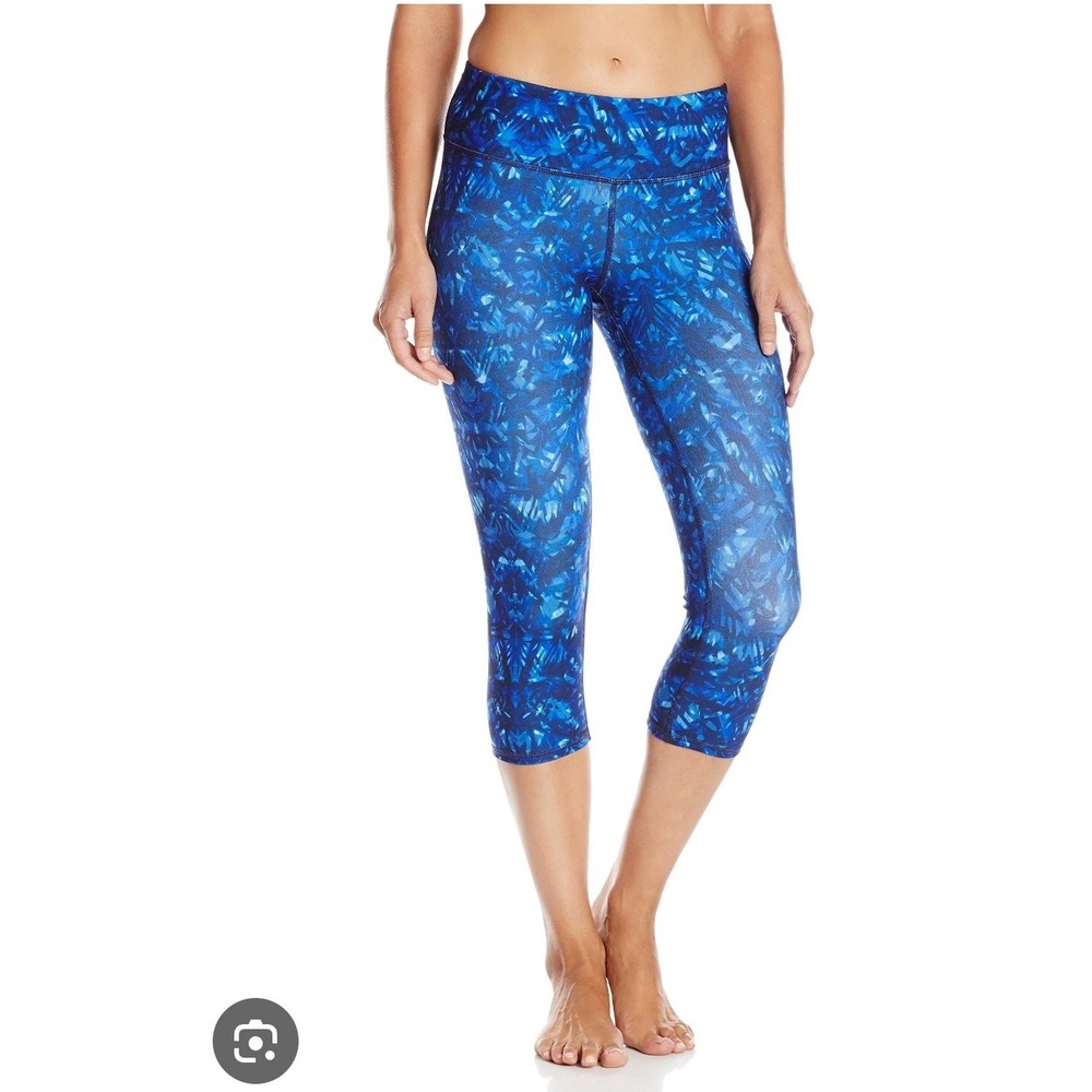 ALO YOGA‎ Blue Abstract Leaf Print Capri Leggings Activewear workout athletic